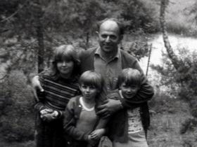 ...Jurek Michniewicz z dziećmi